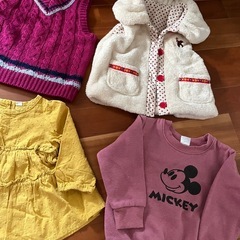 子供服　女の子　秋冬　ベスト　トレーナー　90　長袖チュニック　パンツ　ピンク　黄色の画像