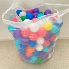 カラーボール ボールプール 約250個の画像
