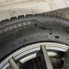 値下げしました。値段交渉可　。スタッドレス　ブリザックVRX2  新品同様　145/80r13  イボ付き の画像