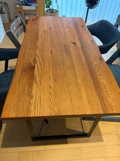 ダイニングテーブル