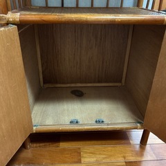 木の棚の画像