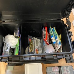 釣具 道具箱  中の物も全部(VERSUS)の画像