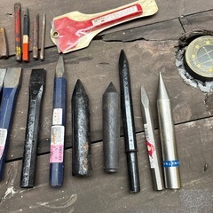 さまざまなタガネセットの画像