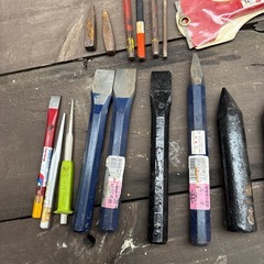 さまざまなタガネセットの画像