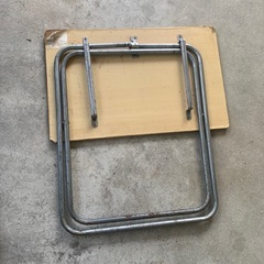 折りたたみテーブルの画像