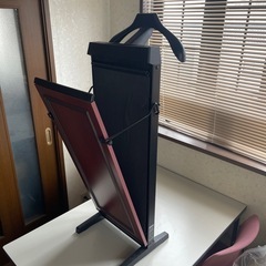 ズボンプレッサーの画像