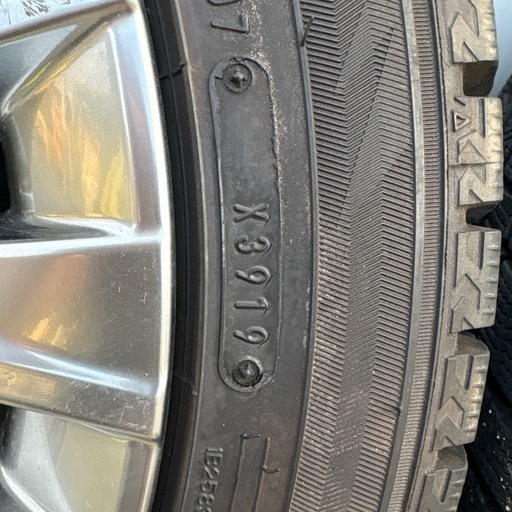 225/45R18✴︎スタットレス