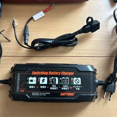 バッテリー充電器の画像