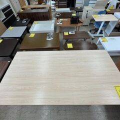 J3072　【リユースのサカイ柏店】　ミーティングテーブル　会議机　の画像