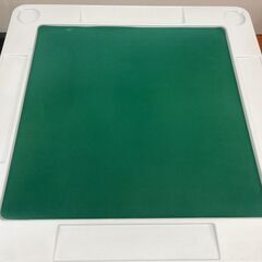麻雀卓(ドリンクホルダー付き)の画像