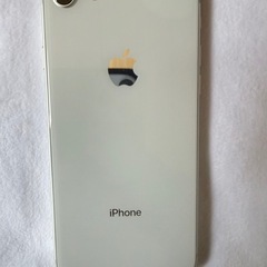 Apple iPhone ホームボタン搭載の最終型　iPhone 8 silver 64GBの画像