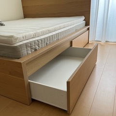 IKEA ダブルベットの画像