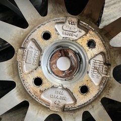 値下げしました。値段交渉可　。スタッドレス　ブリザックVRX2  新品同様　145/80r13  イボ付き の画像