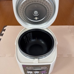 2013年製　Panasonic 3合　炊飯器の画像