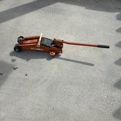 さいたま新都心付近★ジャンク★油圧ジャッキ アストロ 1.5t？の画像