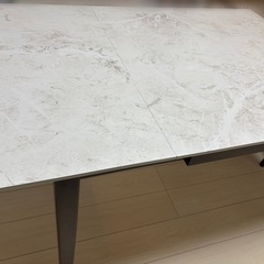 身長式テーブルセットの画像