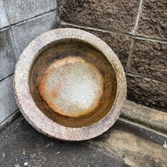 水鉢 水瓶 石の画像