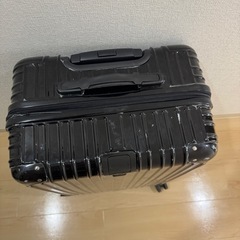 スーツケース　キャリーケースの画像