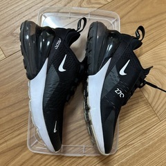 NIKE AirMax270  　23センチの画像