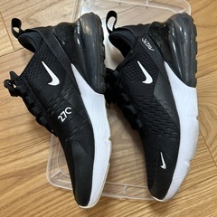 NIKE AirMax270  　23センチの画像
