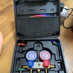 マニホールドゲージ の画像
