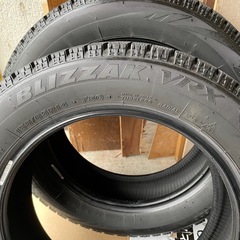 中古ブリヂストン BLIZZAK VRX スタッドレスタイヤ　155\65r14 2020年製　の画像