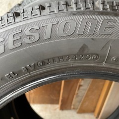 中古ブリヂストン BLIZZAK VRX スタッドレスタイヤ　155\65r14 2020年製　の画像