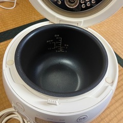 炊飯器の画像