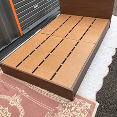 120×200 セミダブルベッド　マットレス汚れてますの画像