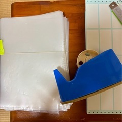 文房具いろいろ　ホッチキス、テープ台、ルーズリーフ、インデックスシール等の画像