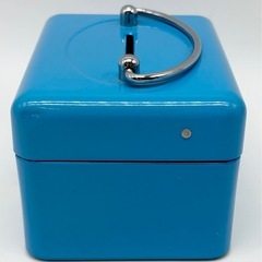 中古◆アイリスオーヤマ◆手提げ金庫◆手乗りサイズ◆A7◆鍵なしの画像