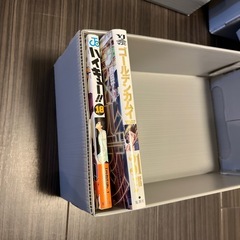 蓋付きブックケース4つ　　の画像