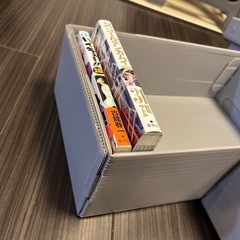 蓋付きブックケース4つ　　の画像