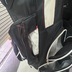 【TaylorMade】ゴルフバックの画像