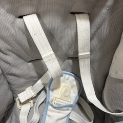 Aprica ベビーチェア トレー付き ユラリズムの画像