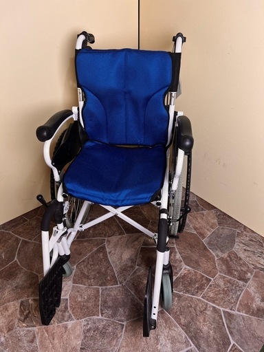 多機能車椅子（シート洗浄済み）