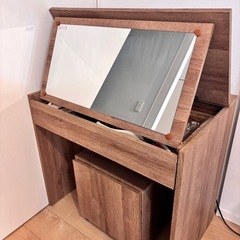【LOWYA】ドレッサー（椅子付き）の画像
