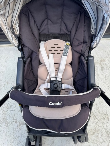 《決まりました》コンビベビーカー　スゴカル 4キャス compact エッグショック