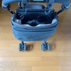 【Combi スゴカル4キャス compact 説明書付き】／軽量ベビーカー／両対面式／1ヶ月〜36ヶ月まで使用可の画像