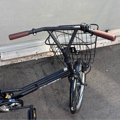 超美品　20インチ自転車　リアキャリア、カゴもオプションで付けれます　《近場なら配送します》の画像