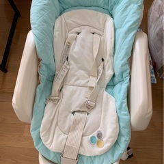 【Combi ハイローチェア】／リクライニング＆高さ調整可／テーブル付き／清潔・良好状態 の画像
