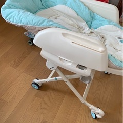 【Combi ハイローチェア】／リクライニング＆高さ調整可／テーブル付き／清潔・良好状態 の画像