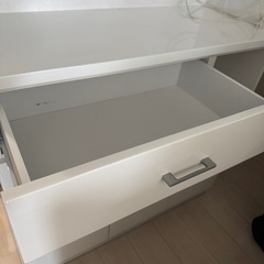 食器棚　エナメルホワイト　キッチンボード　　の画像