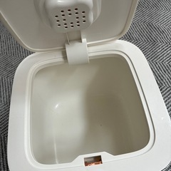 ペット　フードストッカー　保存容器の画像