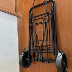 折りたたみ式キャリーカートの画像