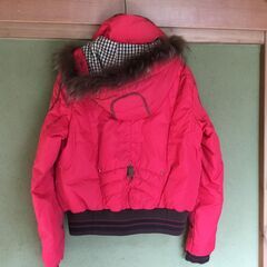 HAOEN レッド ジャンパー ファー付き Mサイズの画像