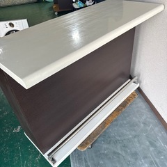 カウンター　食器棚　キッチン収納の画像