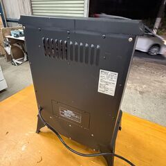 ニトリ NITORI 暖炉型ファンヒーター NTL1000K16 2016年製 1000W 500W ライト調光機能付 レトロデザイン 電気暖房 中古品の画像