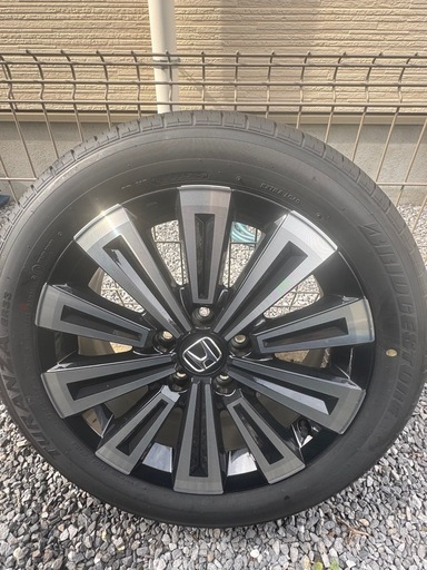 2025年製造タイヤ付き！！！RP8ステップワゴン　新車外しタイヤホイール４本