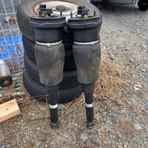 セルシオエア−サス左右